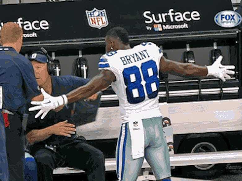 cowboys-wide-receiver-dez-bryant-berates-coach-yells-at-tony-romo-in-epic-sideline-meltdown.jpg