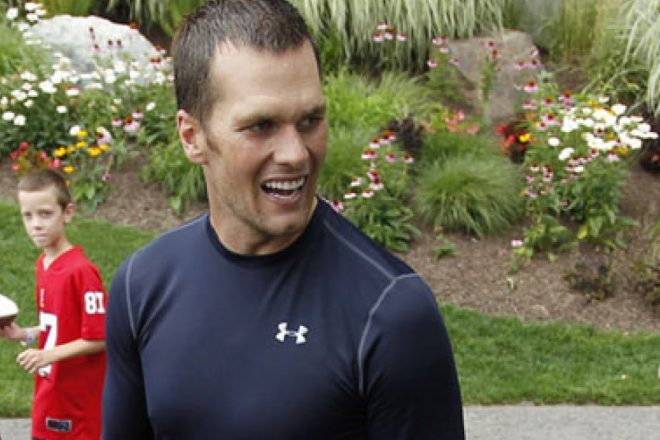 Tom Brady Asks Fans Which Other Social Media Website He Should Join
