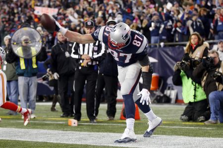 Patriots, Panthers both open as 3-point favorites