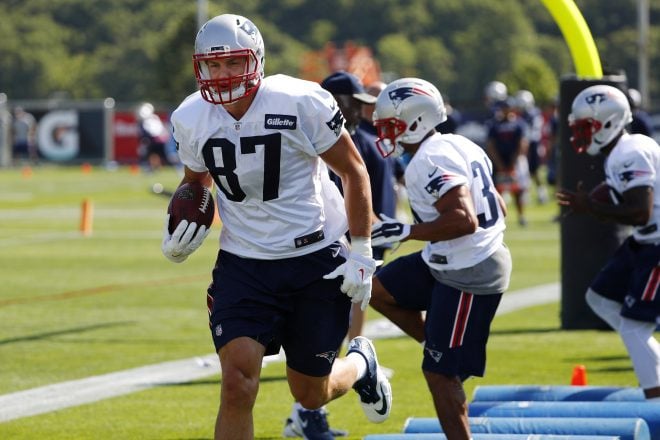 PHOTO: Rob Gronkowski Is Too Big For A Plane In Latest Instagram Post