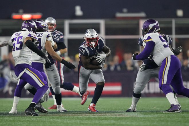 Win Over Minnesota Begins Patriots Playoff Push