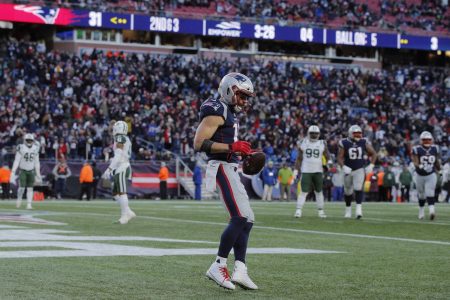 Julian Edelman Begins Offseason Workouts Training With A Familiar Face