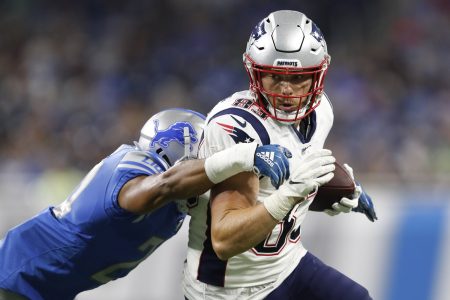 Former Patriots TE Matt LaCosse Announces Retirement