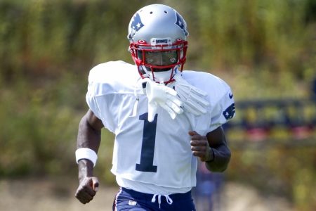 Brown Goes Off, Takes Shots at Patriots Owner Robert Kraft on Twitter