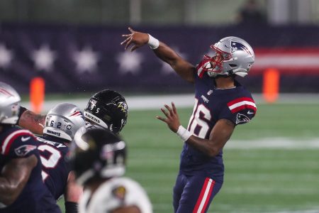 Monday Observations From Patriots Win, Harris, Defense Step Up