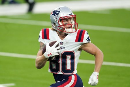 Patriots-Dolphins Week 15 Key Matchups, Who Has the Razor’s Edge?