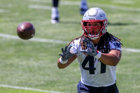 Jakob Johnson Honored By Patriots For Reaching 1,000 Career Snaps
