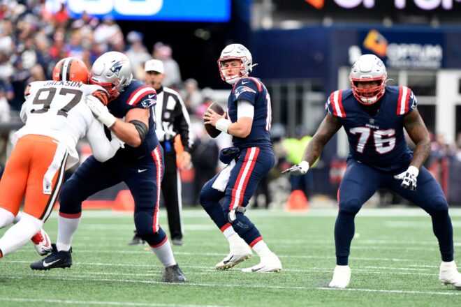 Patriots Win Fourth in a Row in Dominating 45-7 Win Over Cleveland