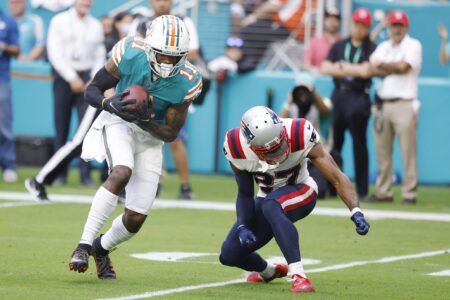 FIRST LOOK: DeVante Parker Reacts To Joining Patriots