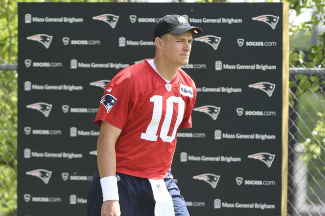 Patriots Fourth And Two Podcast: Training Camp Begins