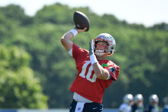 Social Media Sights and Sounds From Day Thirteen Of Patriots Training Camp