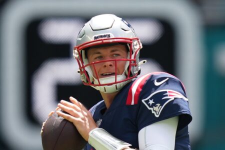 Mac Jones Reportedly Injured During Loss to Dolphins