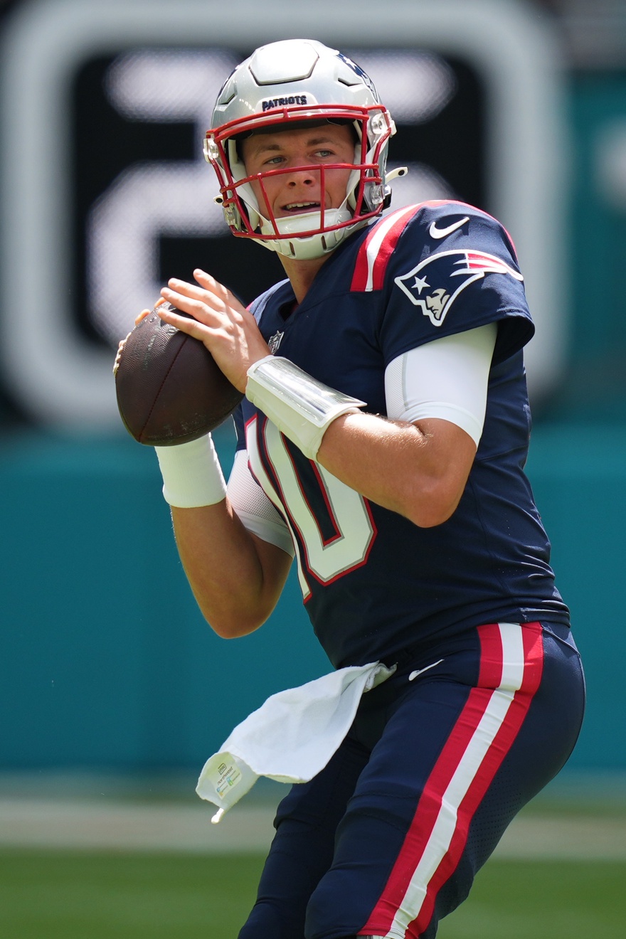 Sep 11, 2022; Miami Gardens, Florida, USA; New England Patriots quarterback Mac Jones (10) warms up prior to the game against the Miami Dolphins at Hard Rock Stadium. Mandatory Credit: Jasen Vinlove-USA TODAY Sports