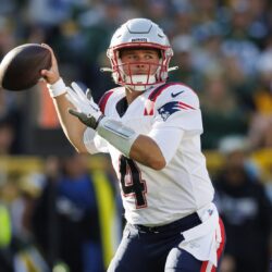Rookie QB Zappe Tasked With Trying to Prevent Patriots’ Third-Straight Loss