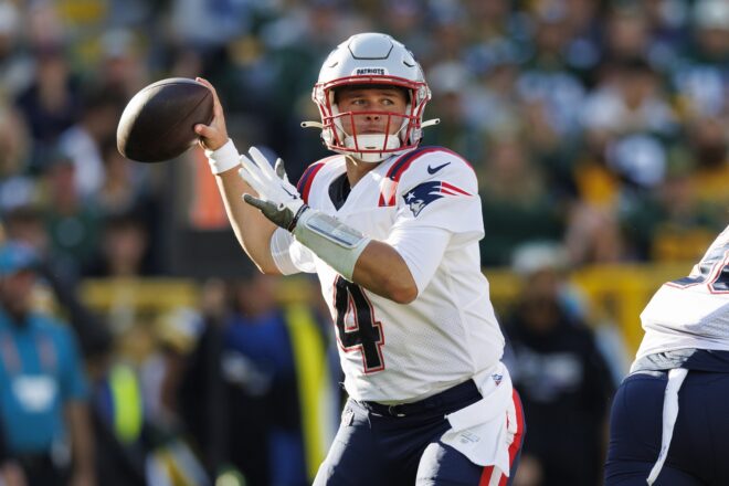 Rookie QB Zappe Tasked With Trying to Prevent Patriots’ Third-Straight Loss
