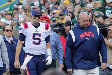 Patriots Fourth And Two Podcast: Patriots Loss To The Packers & Lions Preview