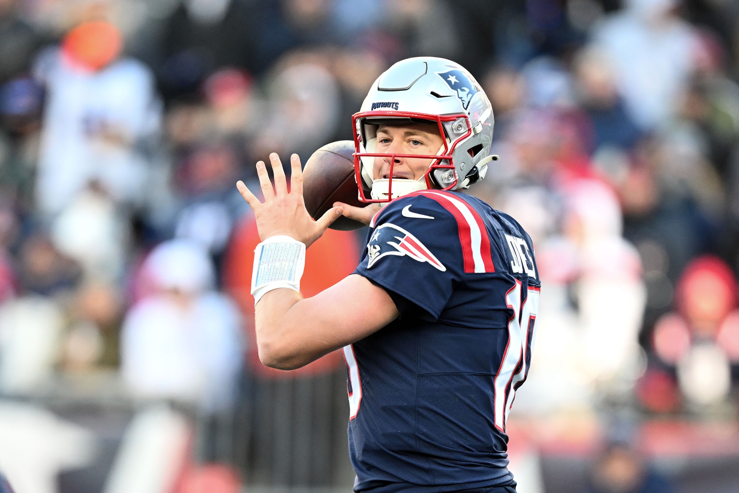Nov 20, 2022; Foxborough, Massachusetts, USA; New England Patriots quarterback Mac Jones (10) prepares to throw the ball against the New York Jets during the first half at Gillette Stadium. Mandatory Credit: Brian Fluharty-USA TODAY Sports