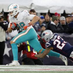 Patriots Sign Free Agent Dolphins TE Mike Gesicki