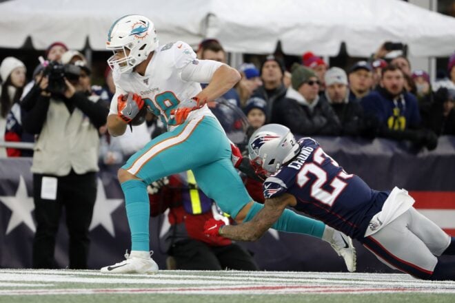 Patriots Sign Free Agent Dolphins TE Mike Gesicki