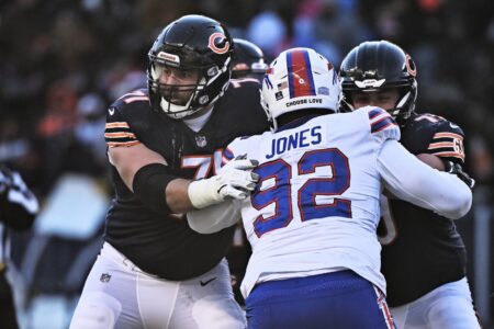 Patriots Continue Building Tackle Depth, Adding Riley Reiff and Tendering Cajuste
