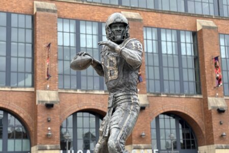 Peyton Manning Statue