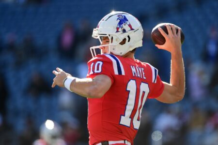 Patriots News 12-15 And Players To Watch In Arizona