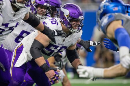 Bradbury Gives Patriots Some Toughness Up Front