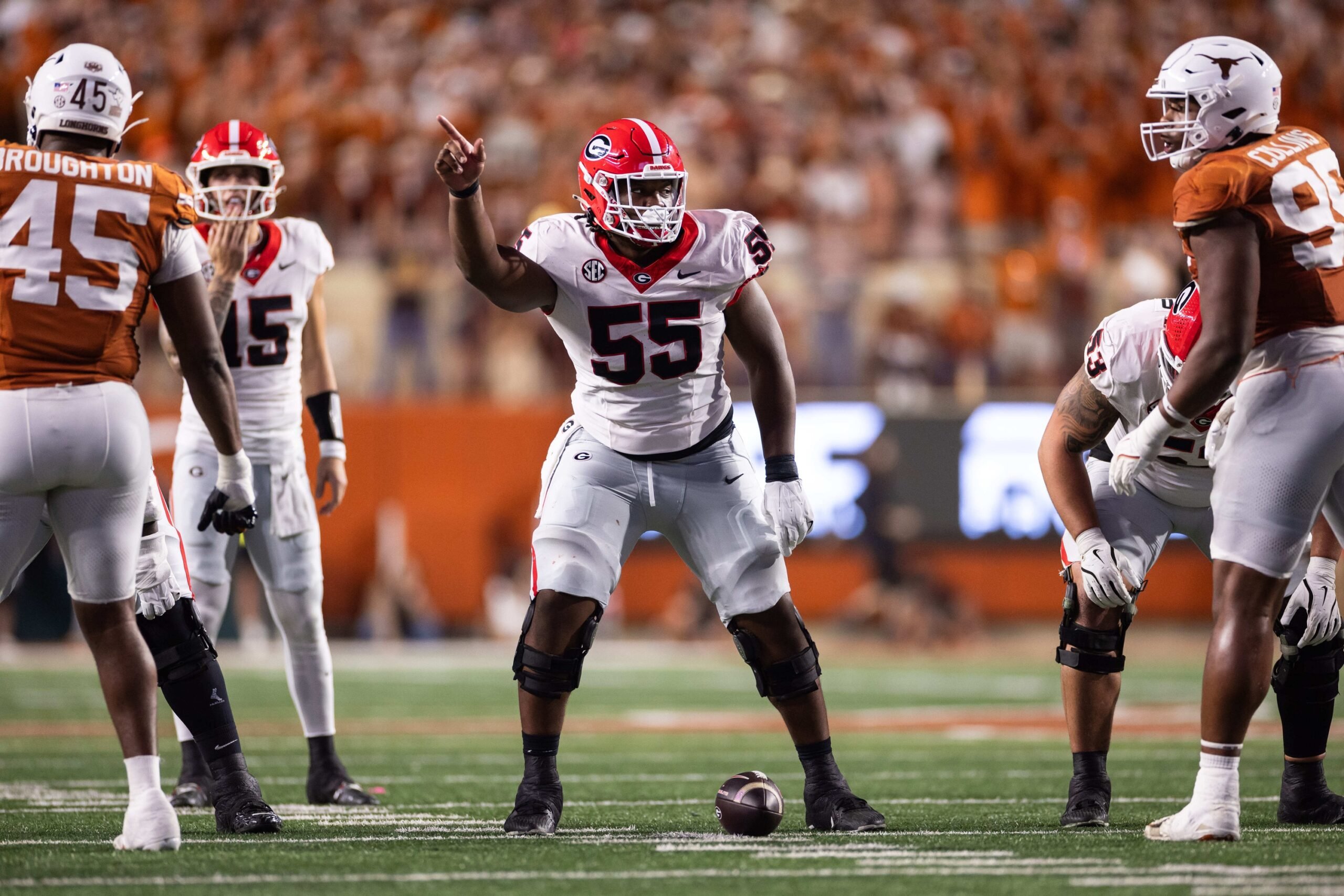 Oct 19, 2024; Austin, Texas, USA; Georgia Bulldogs center Jared Wilson (55) in the second quarter against the Texas Longhorns at Darrell K Royal-Texas Memorial Stadium. Mandatory Credit: Brett Patzke-Imagn Images