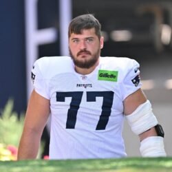 Patriots Lock Down Versatile Offensive Lineman, Keeping Depth In Front of Drake Maye