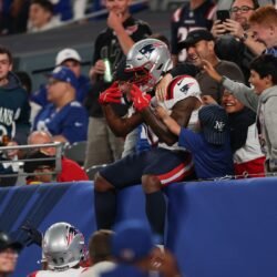 Patriots Sign 13 Players As Offseason Begins