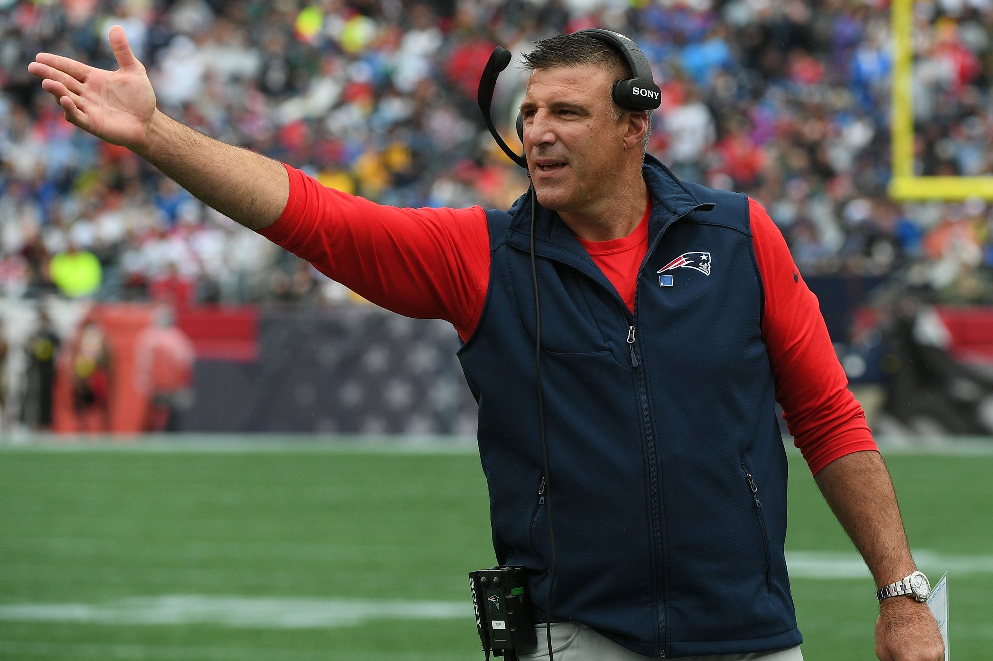Sep 7, 2025; Foxborough, Massachusetts, USA; New England Patriots head coach Mike Vrabel reacts against the Las Vegas Raiders during the first half at Gillette Stadium. Mandatory Credit: Bob DeChiara-Imagn Images