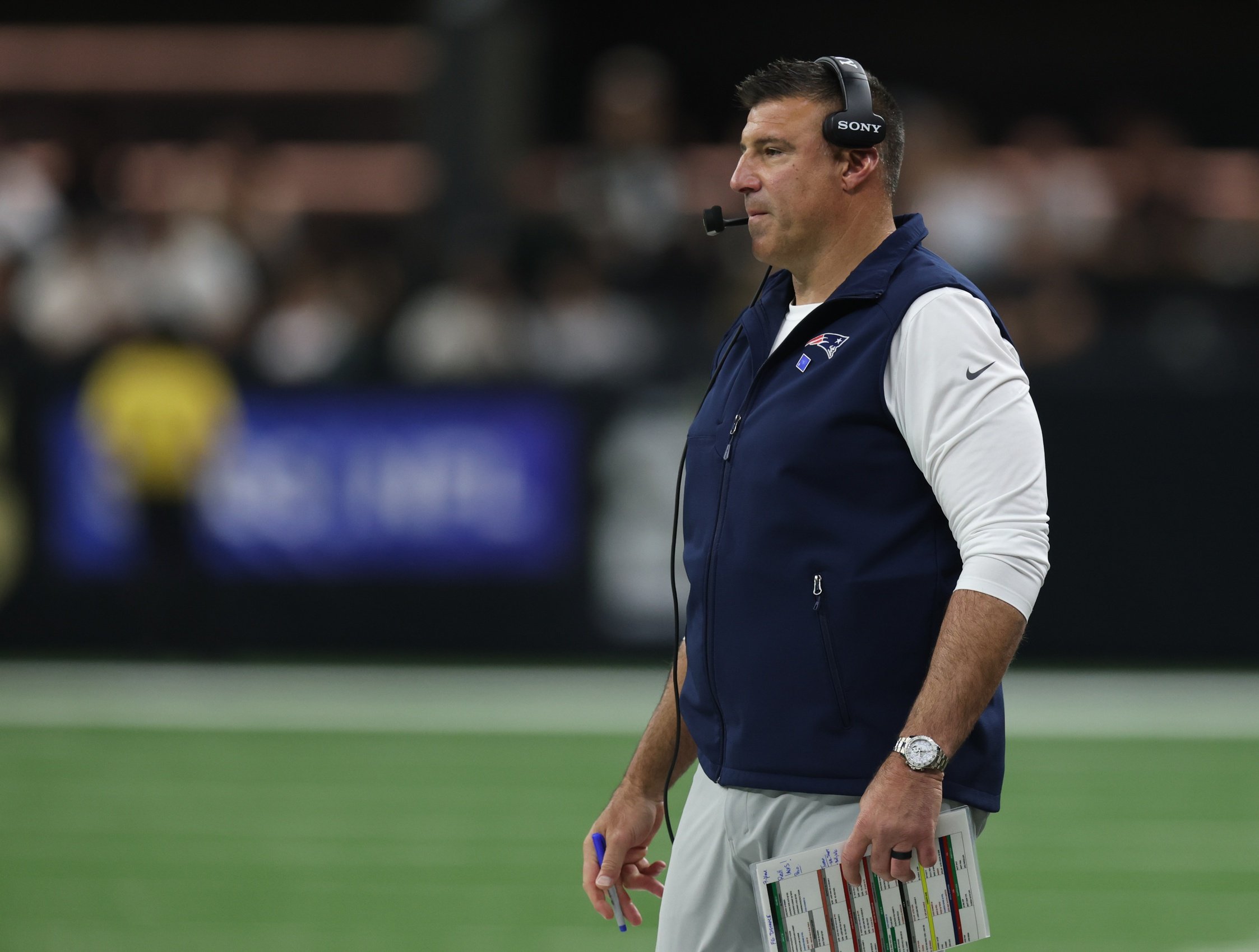 Oct 12, 2025; New Orleans, Louisiana, USA; New England Patriots head coach Mike Vrabel watches play downfield during the first quarter against the New Orleans Saints at Caesars Superdome. Mandatory Credit: Stephen Lew-Imagn Images