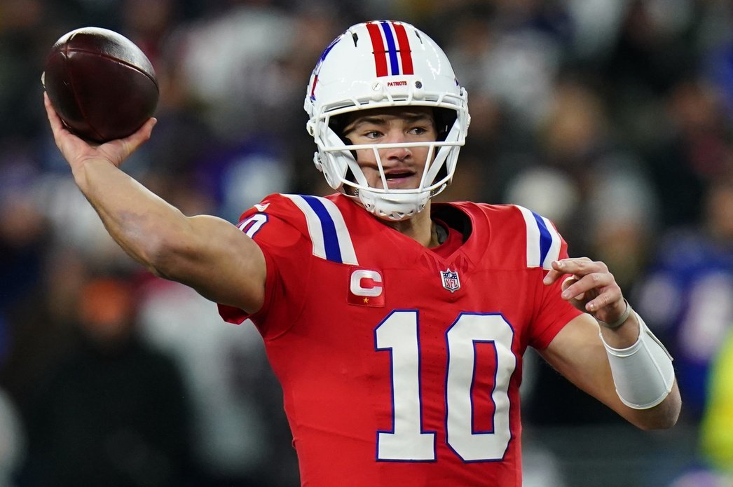 Dec 1, 2025; Foxborough, Massachusetts, USA; New England Patriots quarterback Drake Maye (10) throws a pass during the first quarter against the New York Giants at Gillette Stadium. Mandatory Credit: David Butler II-Imagn Images