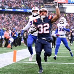 Patriots Rookies “Don’t Act Like Rookies Anymore,” Says Vrabel