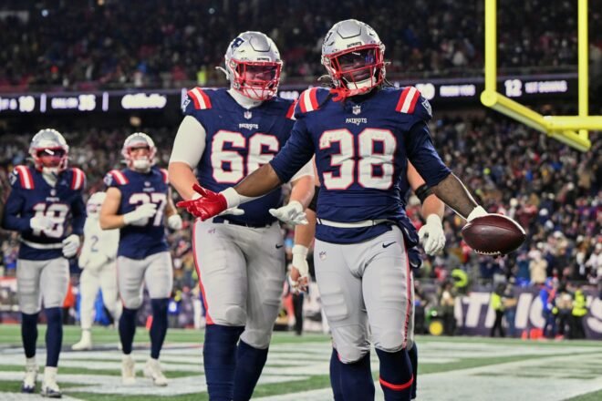 Patriots Week 18 Report Card In 38-10 Over The Dolphins