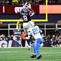 Vrabel Praises Patriots WR Boutte’s Courage: ‘Not easy to do’
