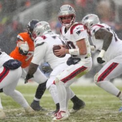 Friday Patriots Notebook 1/30: Vrabel Not Worried About Maye