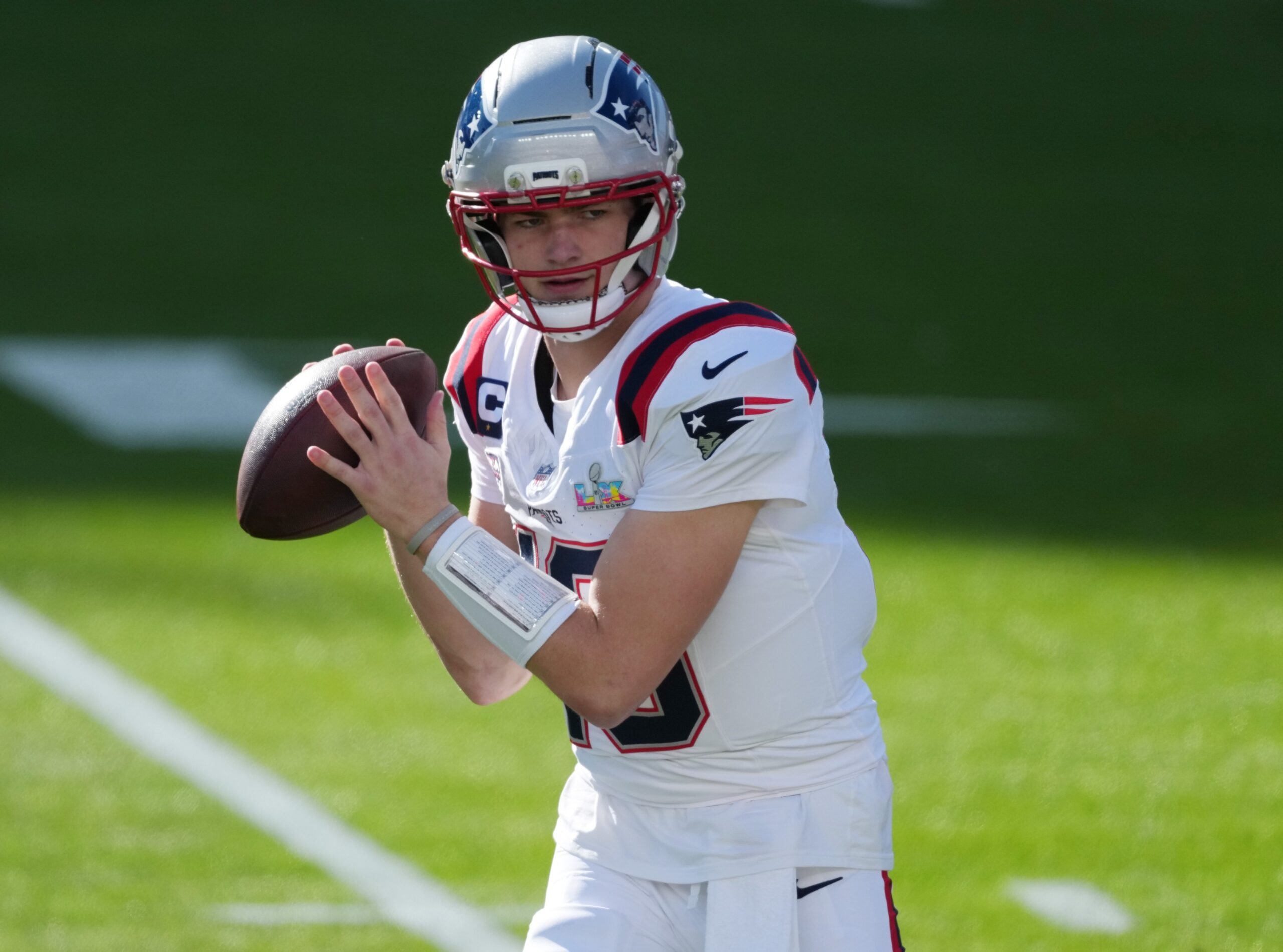 Feb 8, 2026; Santa Clara, CA, USA; New England Patriots quarterback Drake Maye (10) warms up before playing against the Seattle Seahawks in Super Bowl LX at Levi's Stadium. Mandatory Credit: Kirby Lee-Imagn Images