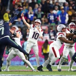 Vrabel on “Choked Up” Drake Maye: “I can’t wait to get back and coach him again”