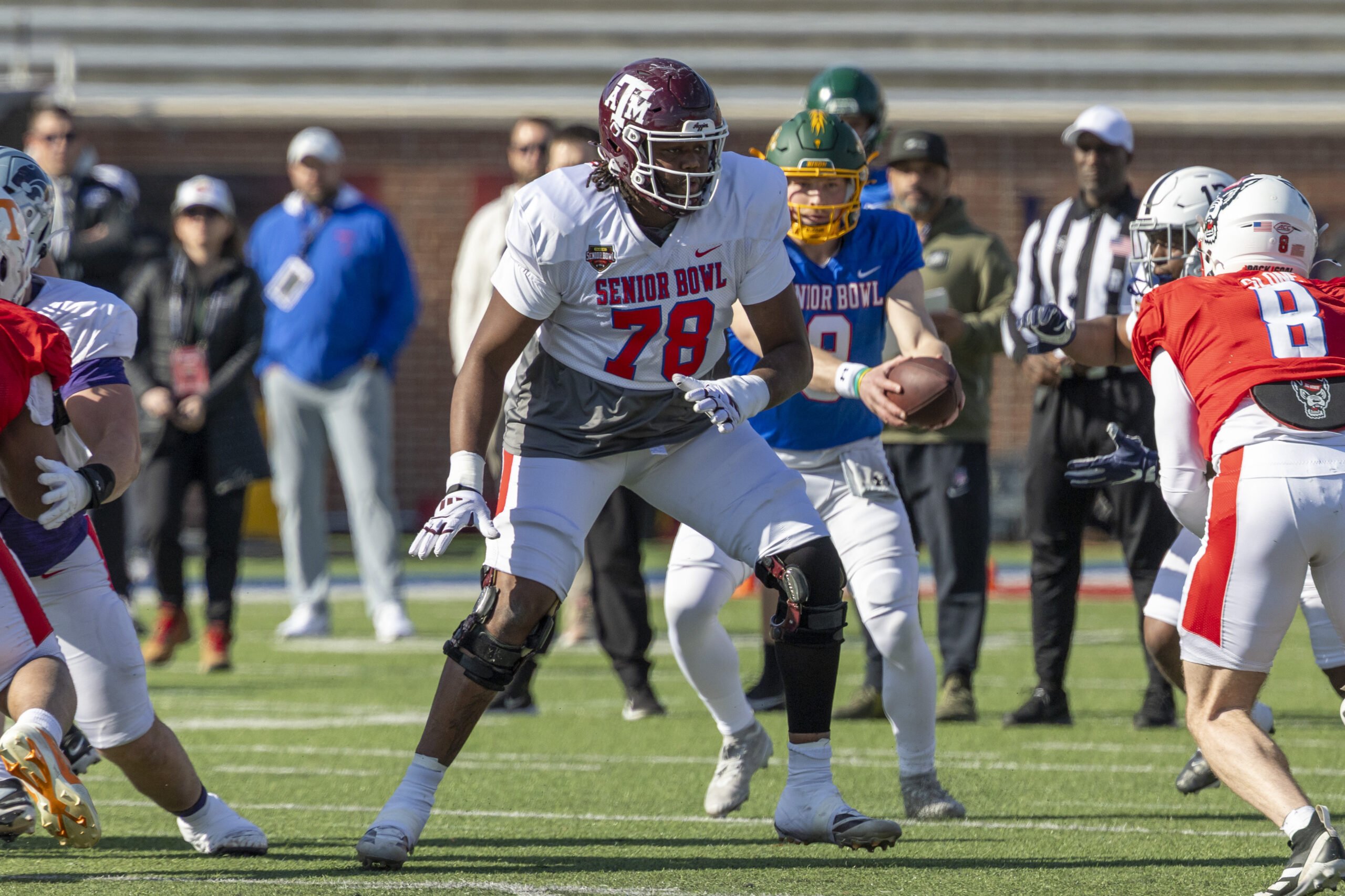 Jan 29, 2026; Mobile, AL, USA; National offensive lineman Dametrious Crownover (78) of Texas A&M blocks during National Senior Bowl practice at Hancock Whitney Stadium. Mandatory Credit: Vasha Hunt-Imagn Images