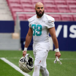 Vrabel Calls TE Hill’s Injury “Devastating” – Confirms Veteran Will Miss 2026