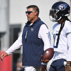 Vrabel Confirms DeAndre Hopkins’ Patriots Departure