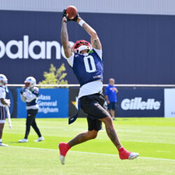 Vrabel on Gonzalez’s Absence: CB is “Physically Unavailable”